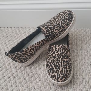Like New Clarks Cloudsteppers slip on